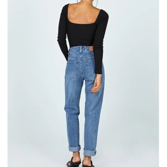 NWT Princess Polly HAYDEN KNEE RIP JEANS MID WASH DENIM - Picture 2 of 12